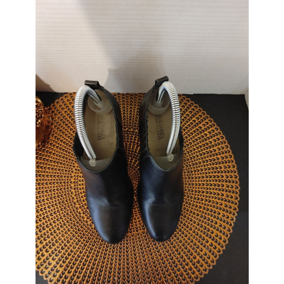 Michael Kors Evaline Bootie Size 7.5 - Picture 2 of 5